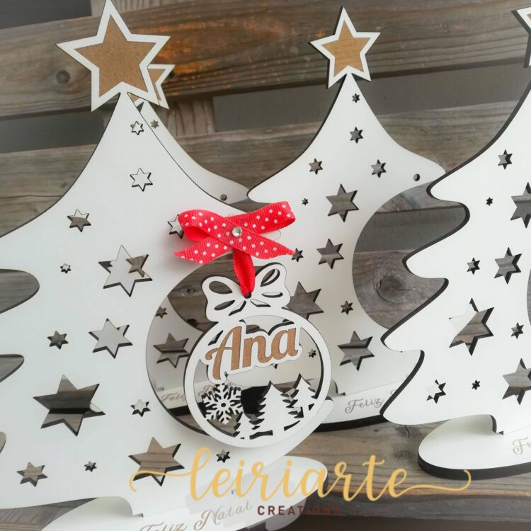 Árvore de Natal Personalizada com Bola