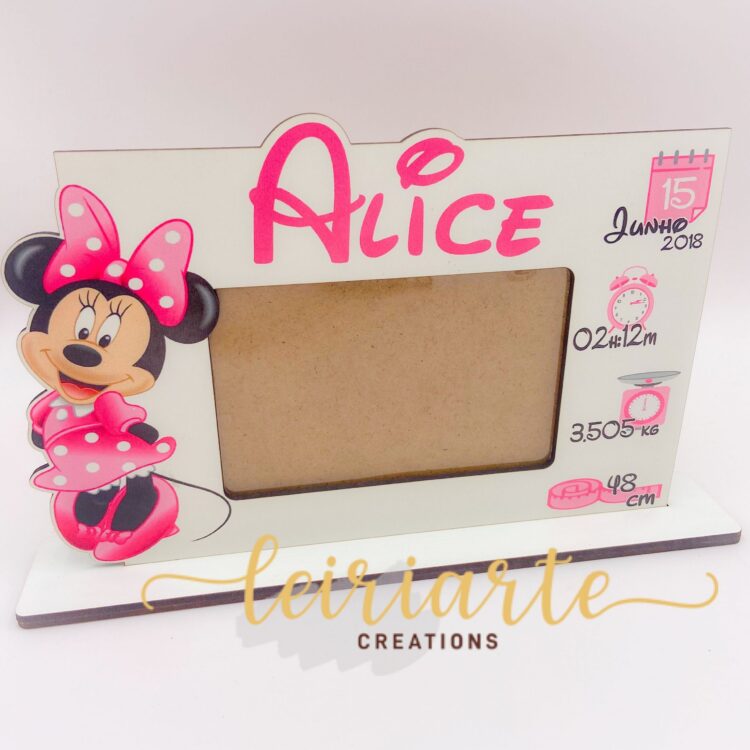 Moldura Colorida da "Minnie" com dados Nascimento