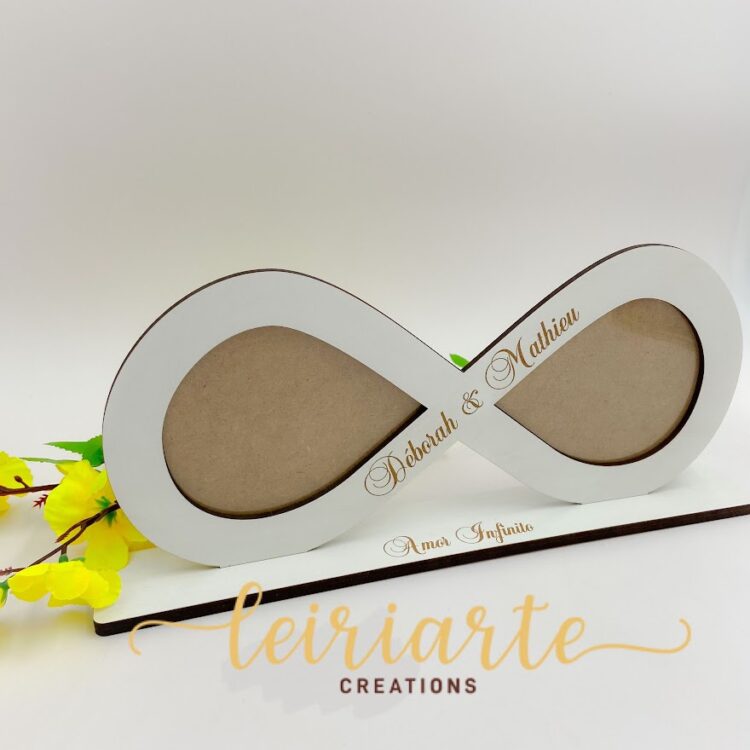 Moldura Personalizada "Infinito"